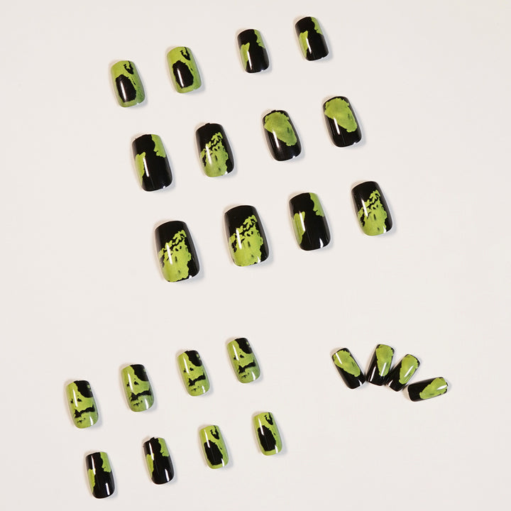 Kreative Nagelkunst im modernen Design Karnz