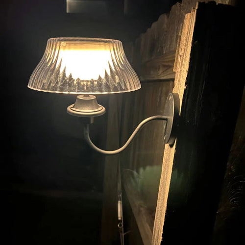 Zeitgenössische Retro Solar Eisenlegierung Kunststoff LED Wasserdichte Wand Sconces Lampe für Außenbereich | Karnz