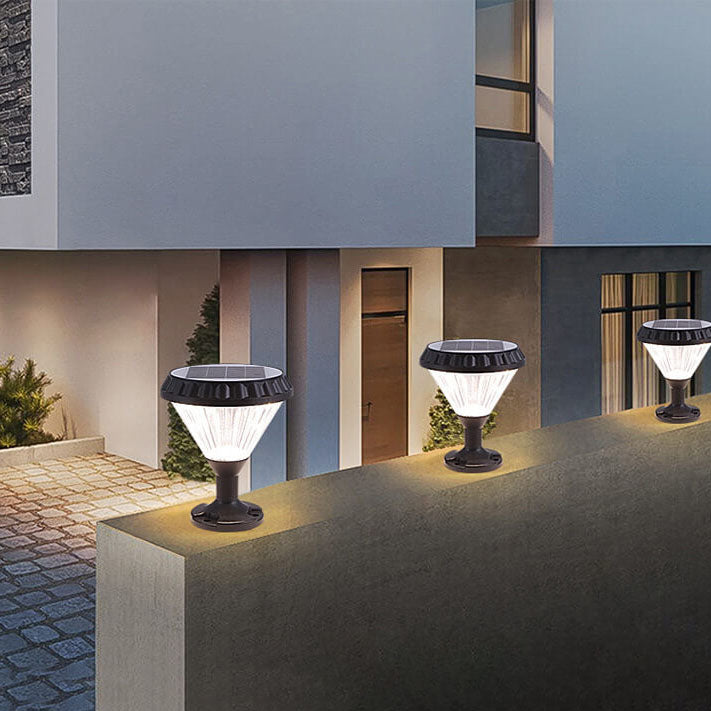 Modernes schwarzes Solar-Druckguss-Aluminium-Glas-Außen-Patio-Wasserdicht-Säulen-Hochlicht | Karnz