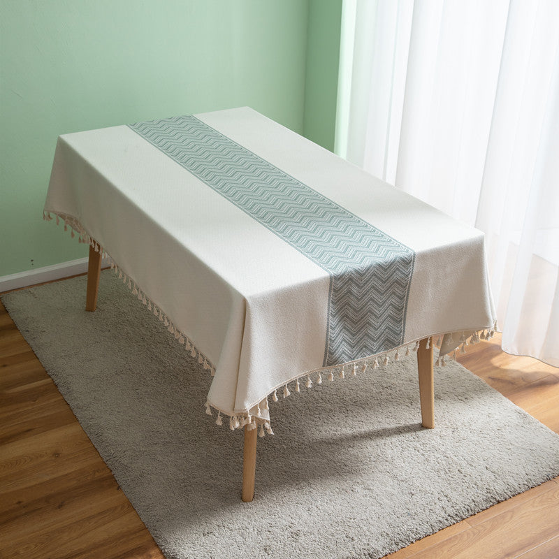 Elegante gewebte Tischdecke mit Quastenfransen