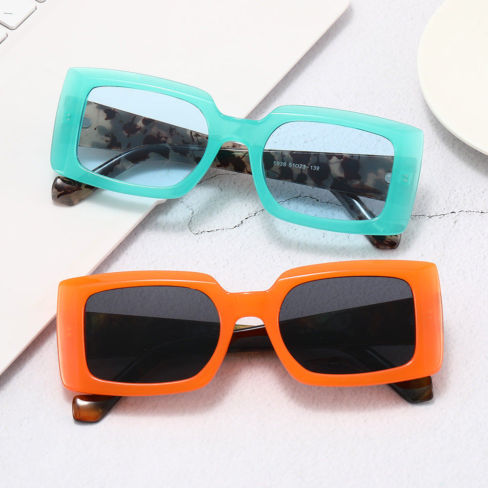 Damen modische quadratische Sonnenbrille mit transparentem Design Karnz