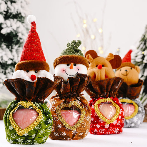 Niedliche Weihnachtsfigur mit Herzbeutel Karnz