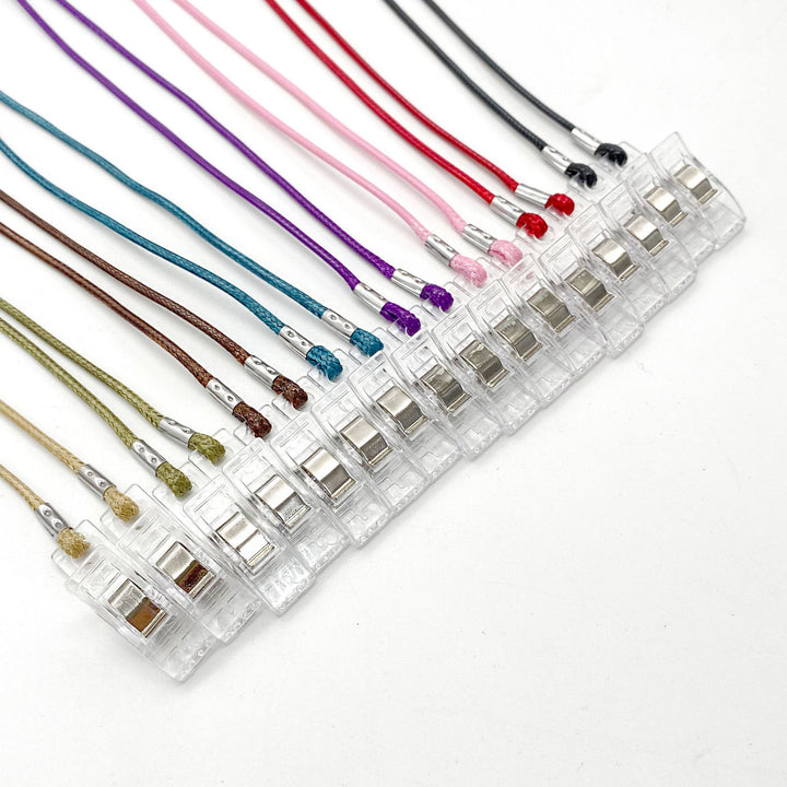 Verstellbarer Brillenhalter mit Sicherheitsclips Karnz