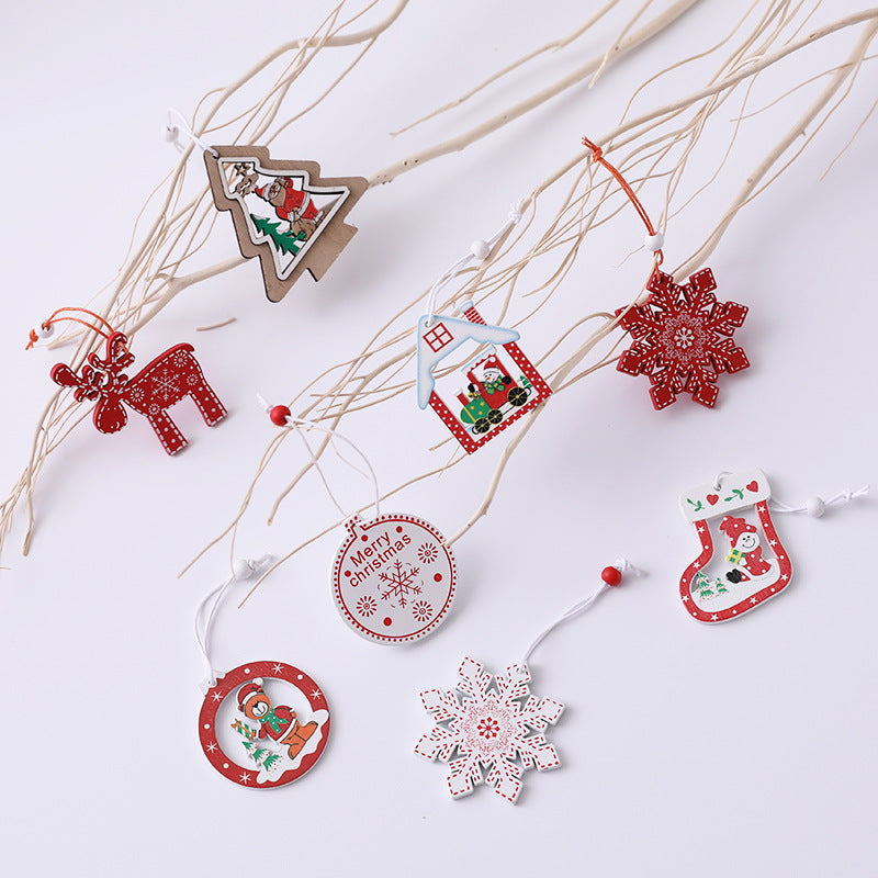 Weihnachtlich gestaltetes Dekorationsornament-Set