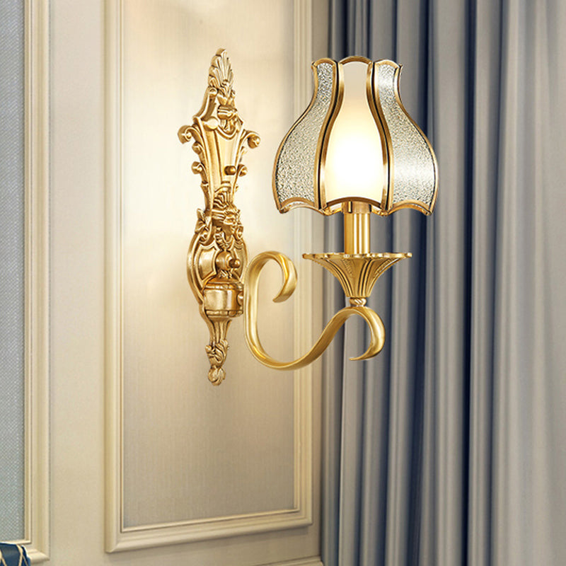 Brass Bud Wandmontage Licht Traditionelle Gehrungsglas Wohnzimmer Wandlichtarmatur | Karnz