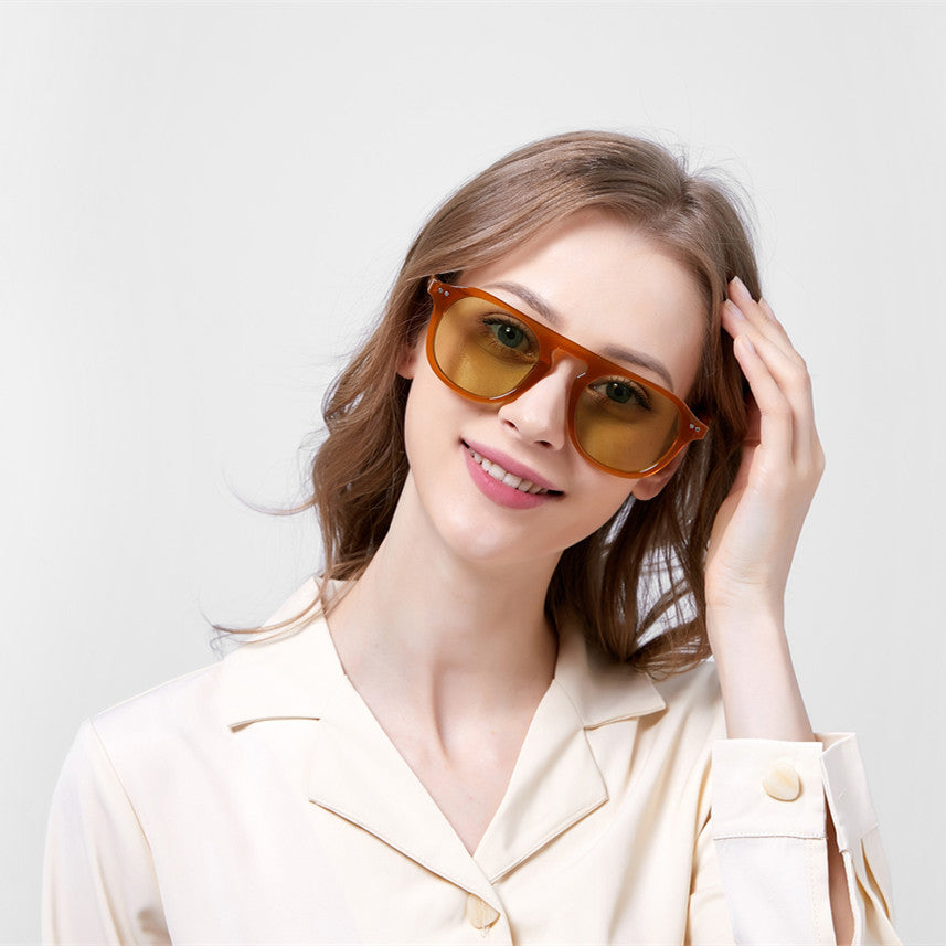 Damen klassische Sonnenbrille mit eckigem Rahmen und polarisierten Gläsern Karnz