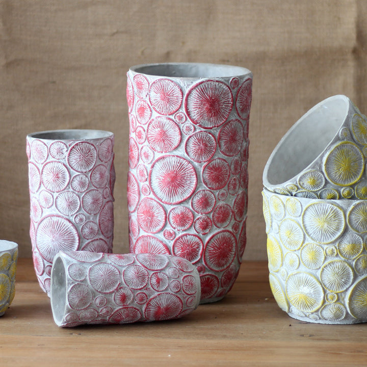 Dekorative Blumenvase aus keramik mit Reliefstruktur Karnz