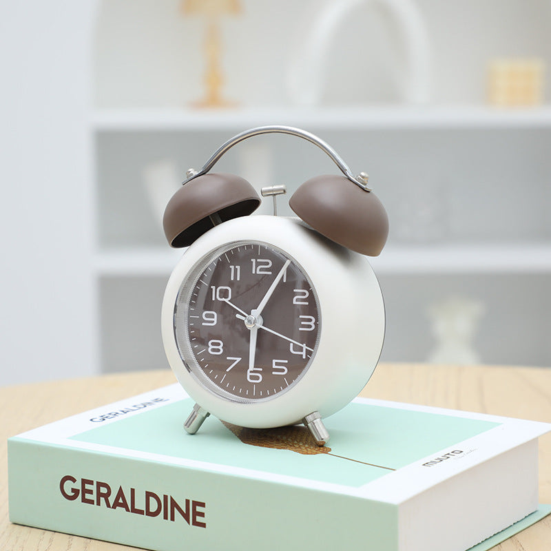 Retro Wecker mit Klassischem Design Karnz