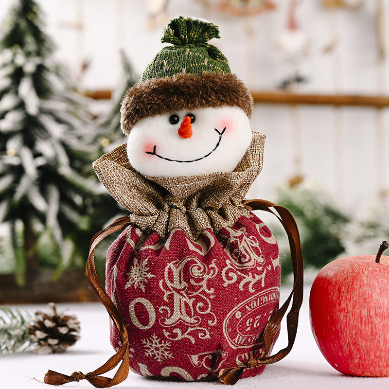 Niedliche Weihnachtsfigur mit Herzbeutel Karnz