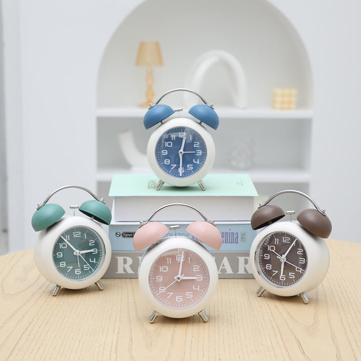 Retro Wecker mit Klassischem Design Karnz