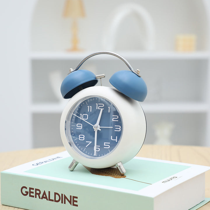 Retro Wecker mit Klassischem Design Karnz