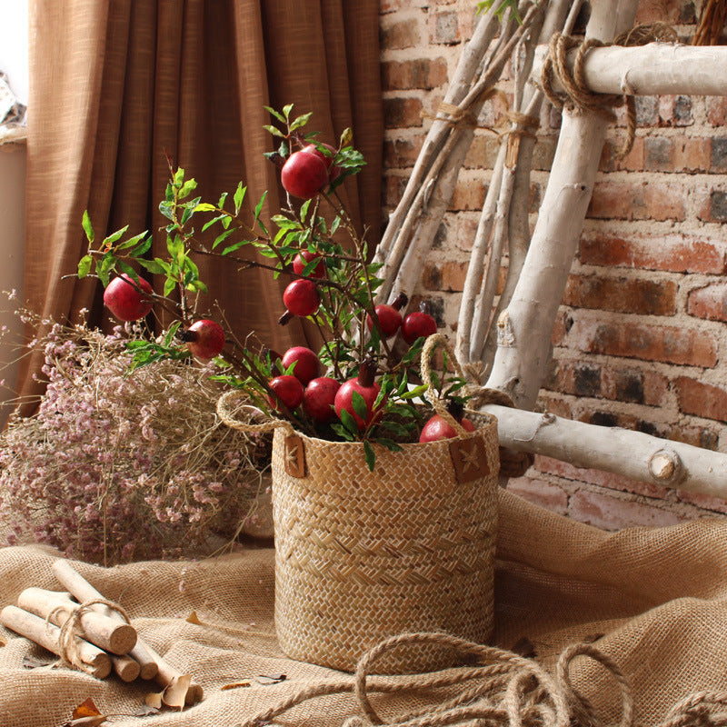 Handgefertigter Aufbewahrungskorb mit Naturdesign Karnz