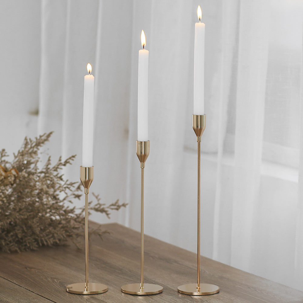 Slim Sculptural Metal Taperkerzenhalter Set für Tischdeko-Mittelstücke Karnz