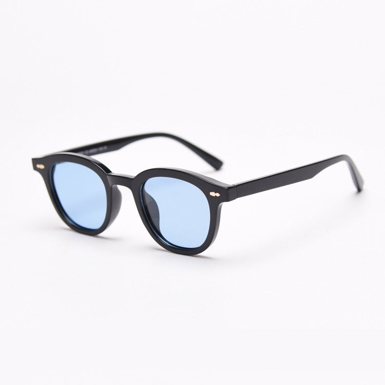Modische Sonnenbrille mit Runden Gläsern und Stylischem Rahmen Karnz