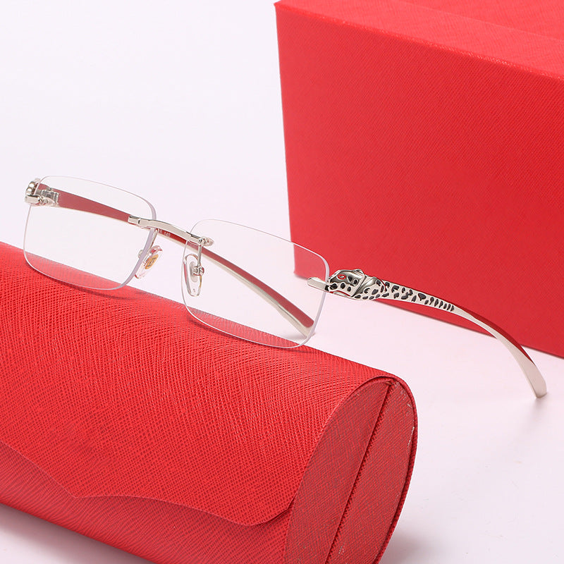 Damen elegante Korrektionsbrille mit extravaganten Design-Elementen Karnz
