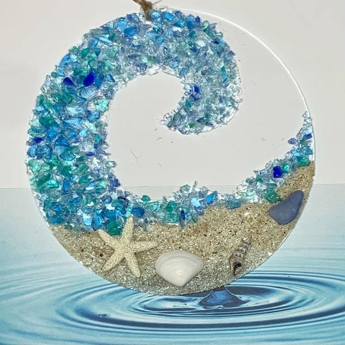 Sonnenfänger aus Treibglas – Strandornament aus brechenden Meereswellen