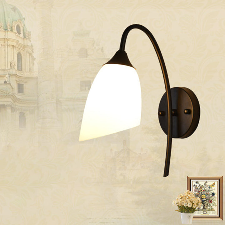 Schwarze Ausführung Gänsekopf Wandlampe Rustikales Metall 1 Glühbirne Schlafzimmer Wandleuchte mit Milchglasschirm | Karnz