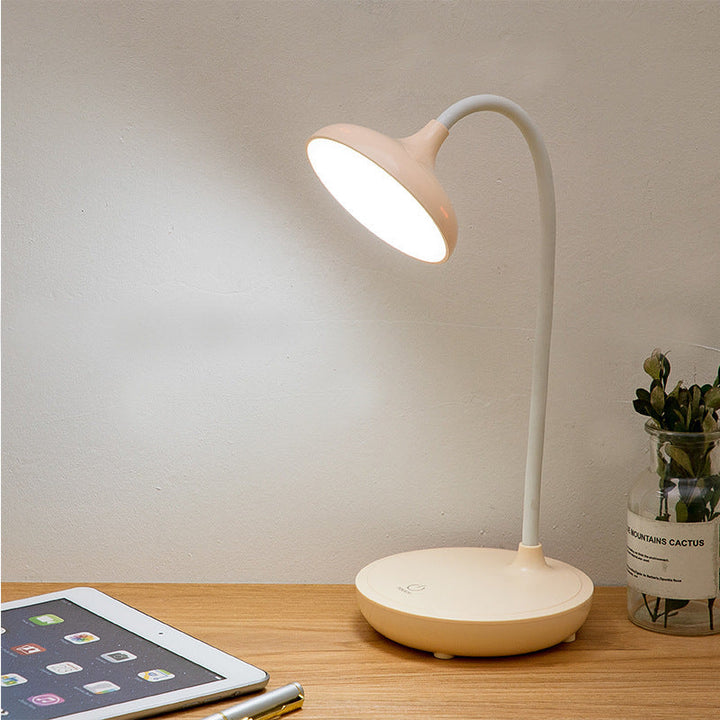 Schreibtischlampe mit USB-Ladefunktion