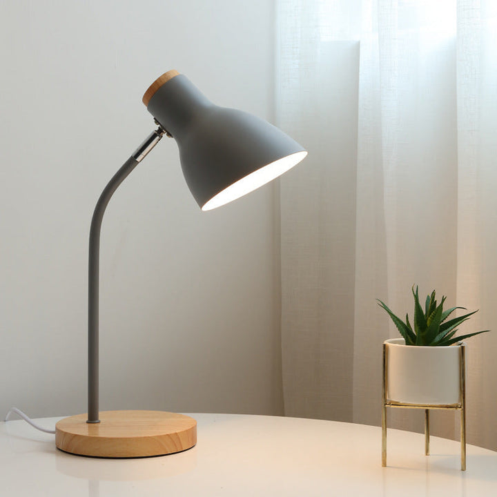 Fröhliche Macaron Tischlampe für das Kinderzimmer – LED Nachtischlampe mit verspieltem Design und strapazierfähigen Materialien | Karnz