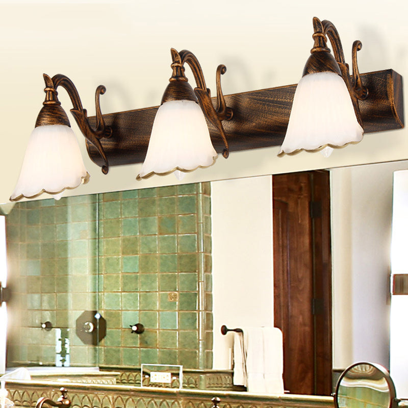 Blumenförmige Badezimmer-Wandleuchte, klassisches Opalglas, 2/3/4 Leuchten, Bronze/Weiß, Schminkbeleuchtung