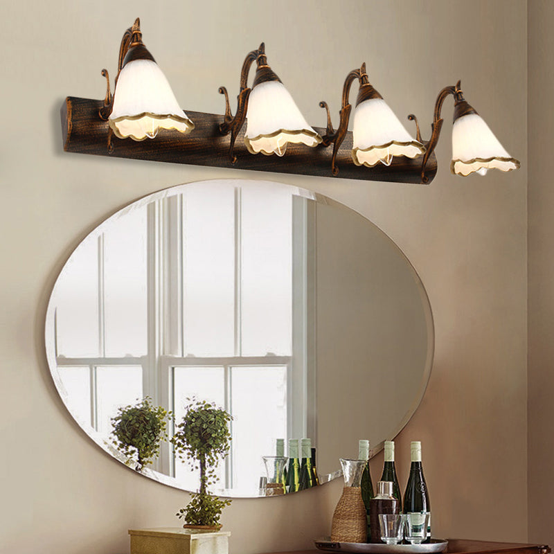 Blumenförmige Badezimmer-Wandleuchte, klassisches Opalglas, 2/3/4 Leuchten, Bronze/Weiß, Schminkbeleuchtung