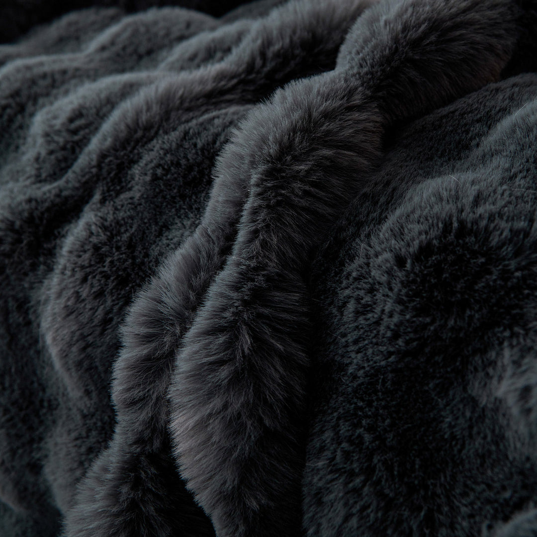 Luxe Ripple Faux Fur Sofa Cover - Modern, Stylisch & Langlebig Sofa Schutz | Karnz