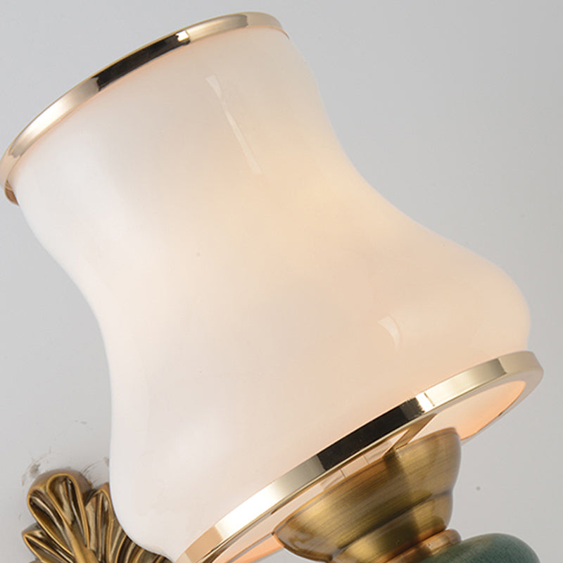 Vase Weißes Glas Wandlampe Nordisches Wohnzimmer 1/2 Köpfe Messing Wandleuchte