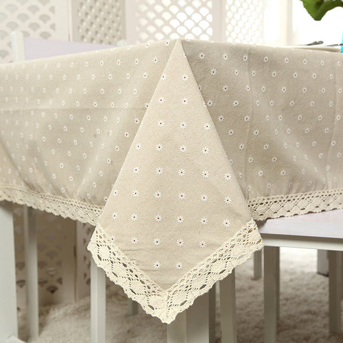 Elegante bestickte Spitzen-Tischdecke