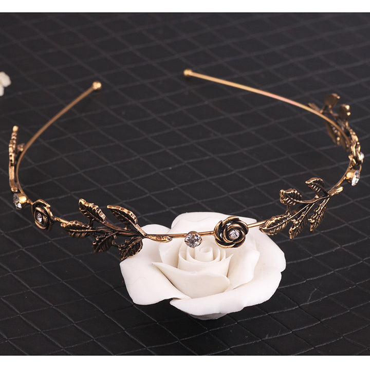 Damen Elegante Haarband mit luxuriösen Blattdesign Karnz