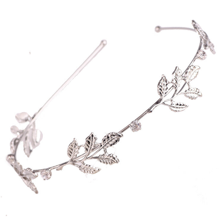 Damen Elegante Haarband mit luxuriösen Blattdesign Karnz