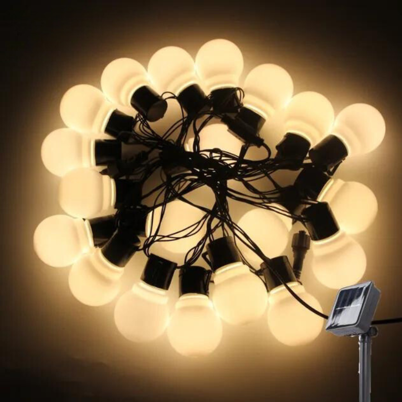 Outdoor Lichterkette - Dekorative LED-Beleuchtung für Garten und Terrasse | Karnz