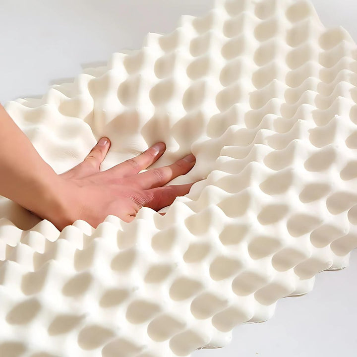 EcoNeck Comfort | 100% Naturkautschuk Orthopädisches Kissen - gegen Nackenschmerzen - Bequemes und Unterstützendes Kissen - Besserer Schlaf - Wellness Karnz