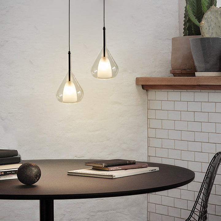 Industrielle Pendelleuchte mit Doppelglas und Regentropfen-Design - Kleine Hängelampe für Esszimmer und Küche, modernes minimalistisches Design | Karnz
