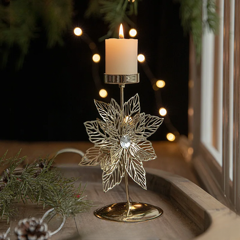 Weihnachtliche Kerzenhalter - Stern- und Tannenbaum-Design für festliche Dekoration | Karnz