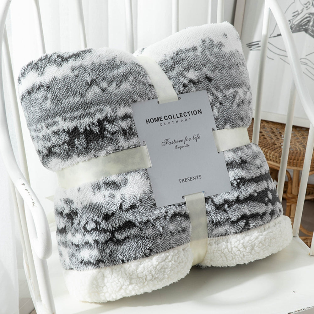 Seraphina Samt-Sherpa-Decke