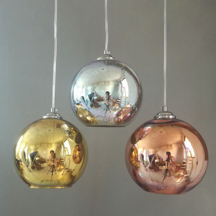 Moderne, kreative 3D-Pendelleuchte in Form eines farbenfrohen Feuerwerksglases mit einer Lichtquelle
