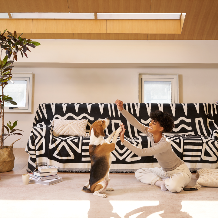 Geometrischer Boho-Stil Sofaüberzug - Modern, Stilvoll & Strapazierfähig Sofa Schutz | Karnz