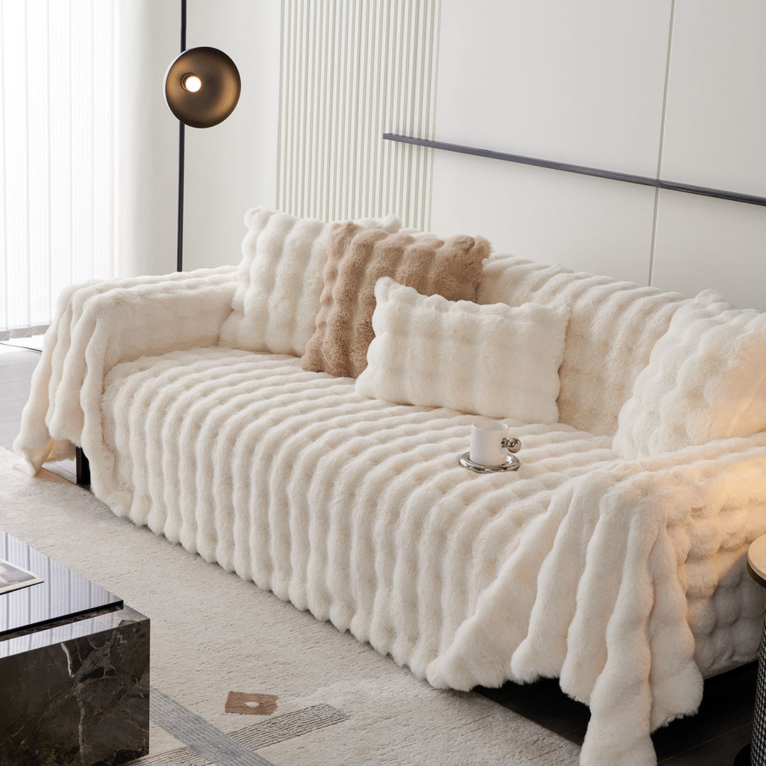 Luxe Ripple Faux Fur Sofa Cover - Modern, Stylisch & Langlebig Sofa Schutz | Karnz