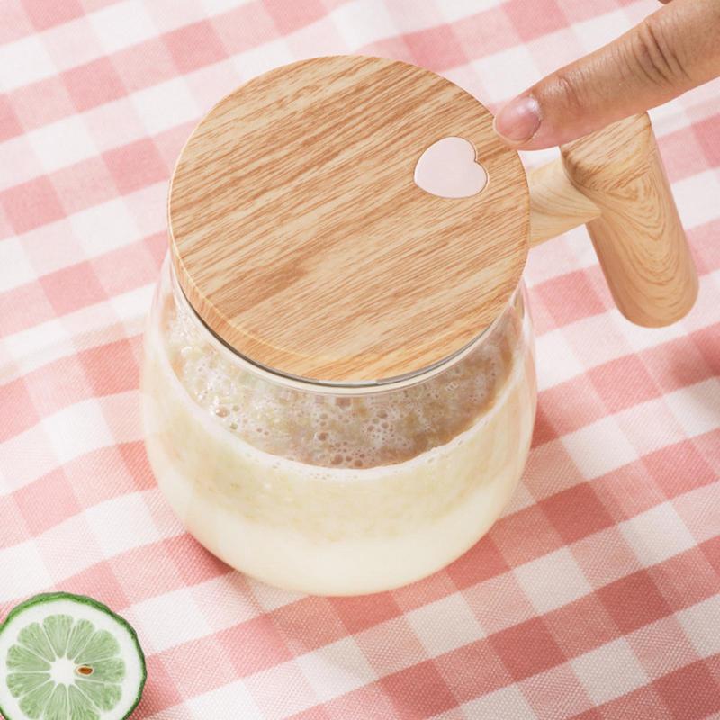 Selbstumrührender Kaffeebecher
