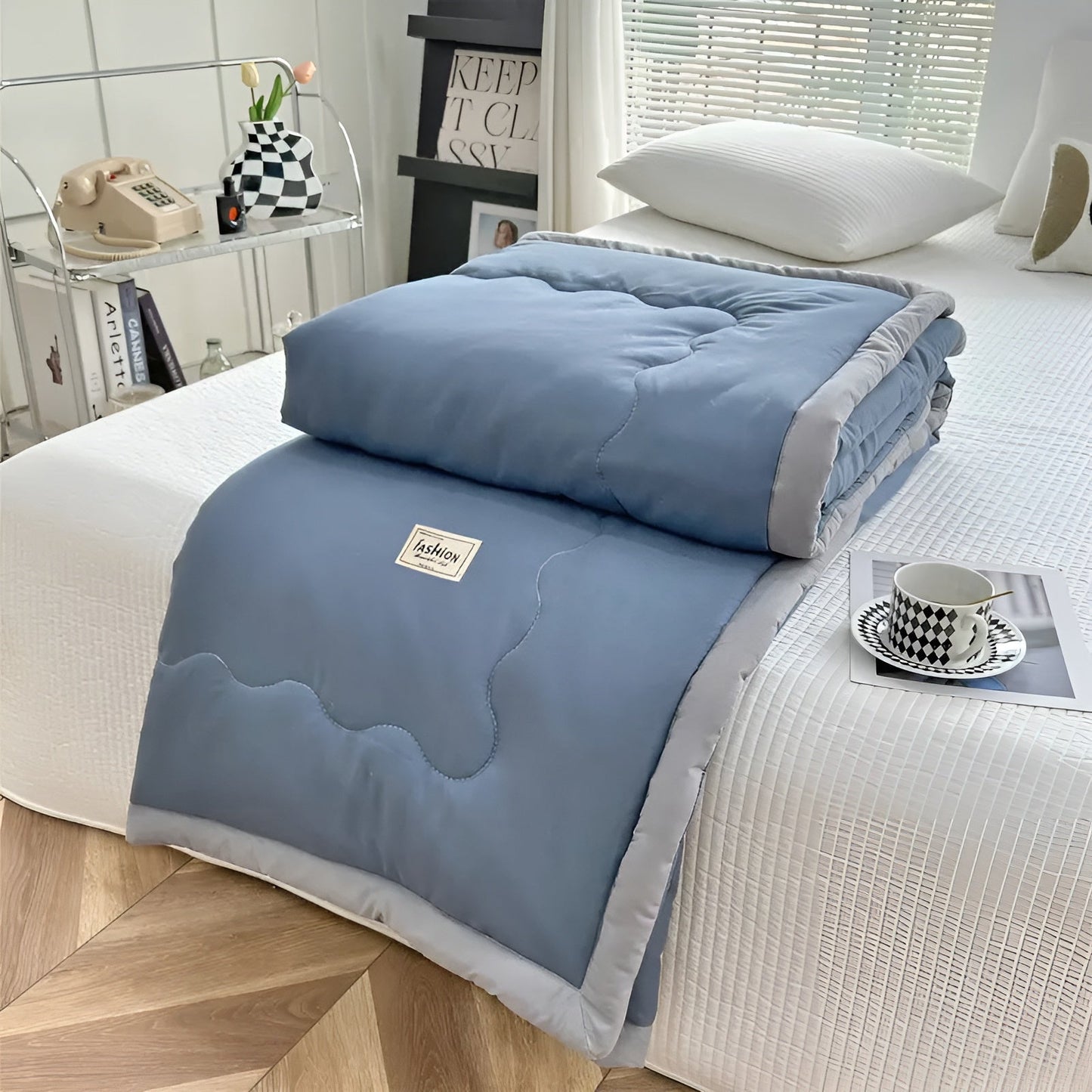 Leichte Tagesdecke für den Sommer – Atmungsaktiv & Vielseitig | Für Sofa, Bett & Reisen | Karnz