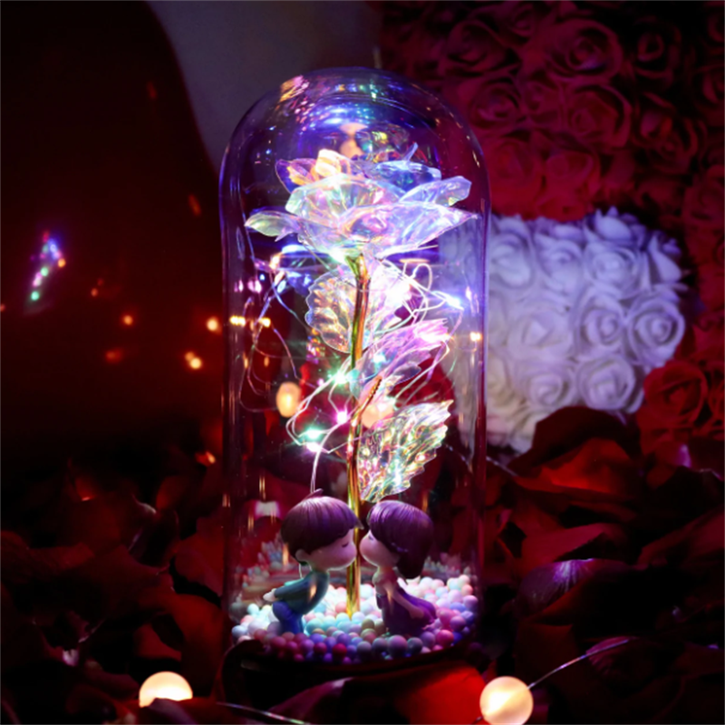 Glitzernde Rosenornamente verzaubern romantisch | Karnz