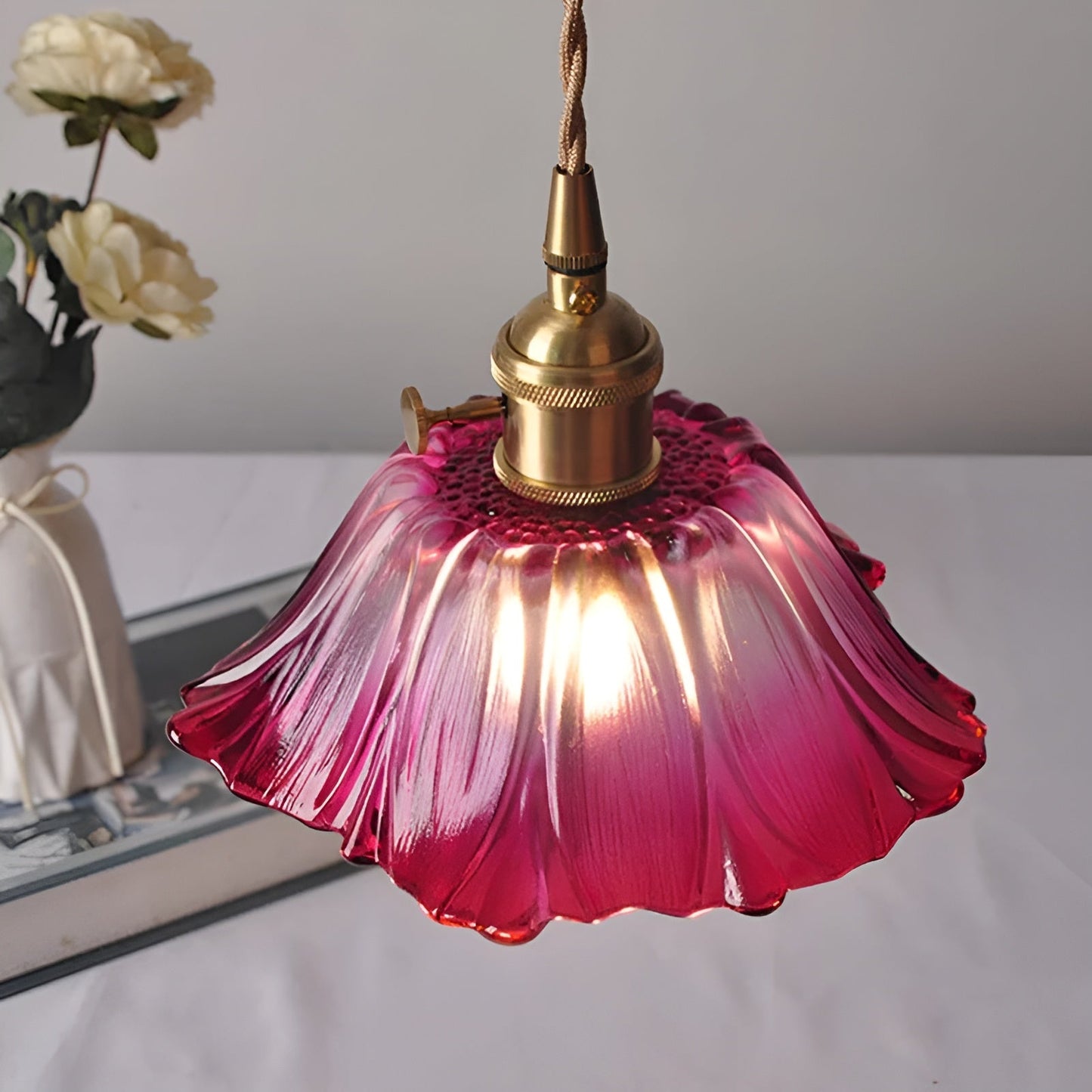 Hängeleuchte mit floralem Motiv – Warmes Licht & stilvolles Design | Für Ihr Zuhause | Karnz