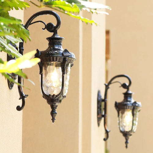 Traditionelle europäische Zylinderlaterne Aluminium Glas 1-Licht Außenwandlampe für Außenpatio | Karnz