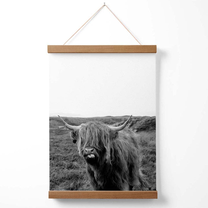 Freches Hochlandrind-Tierposter (Schwarz-Weiß-Foto) mit Aufhänger