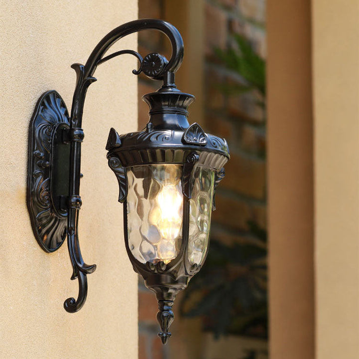 Traditionelle europäische Zylinderlaterne Aluminium Glas 1-Licht Außenwandlampe für Außenpatio | Karnz