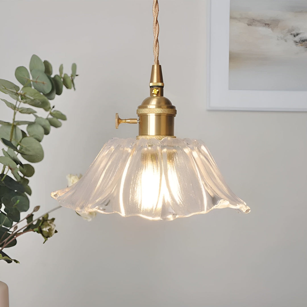 Hängelampe mit Blumenmotiv – Warmes Licht & stilvolles Design | Für Ihr Zuhause