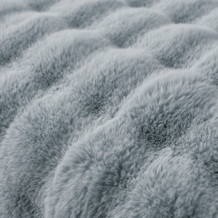 Luxe Ripple Faux Fur Sofa Cover - Modern, Stylisch & Langlebig Sofa Schutz | Karnz