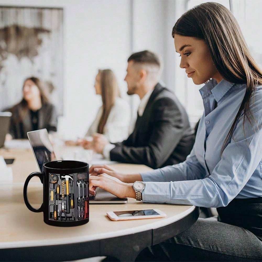 CraftMaster Precision Mug — Feier deine Macher-Power bei jedem Schluck mit robustem Style | Karnz