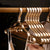 Hochwertige Kleiderbügel aus Messing für elegante Garderobe