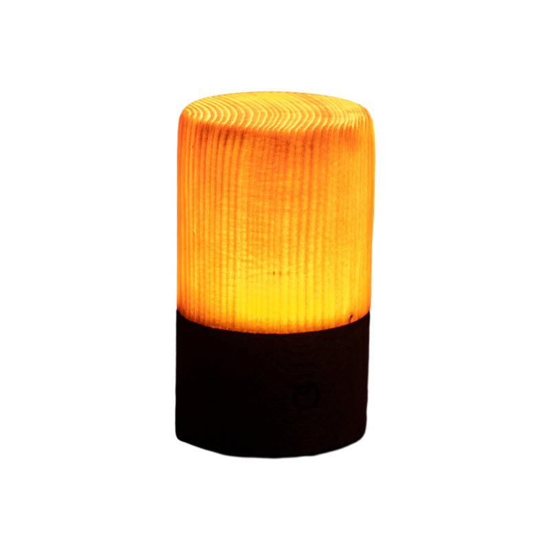 Stylische LED Tischlampe - WoodGlow | Karnz
